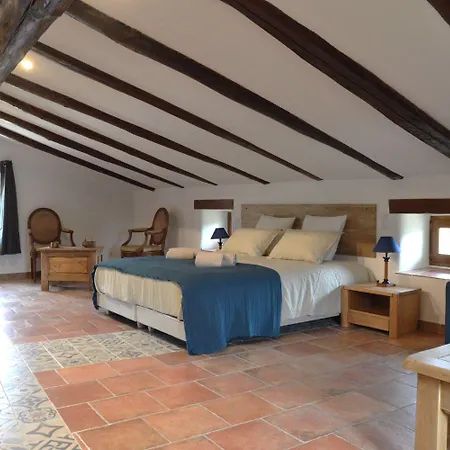 Mas Des Druilles Bed & Breakfast Generargues